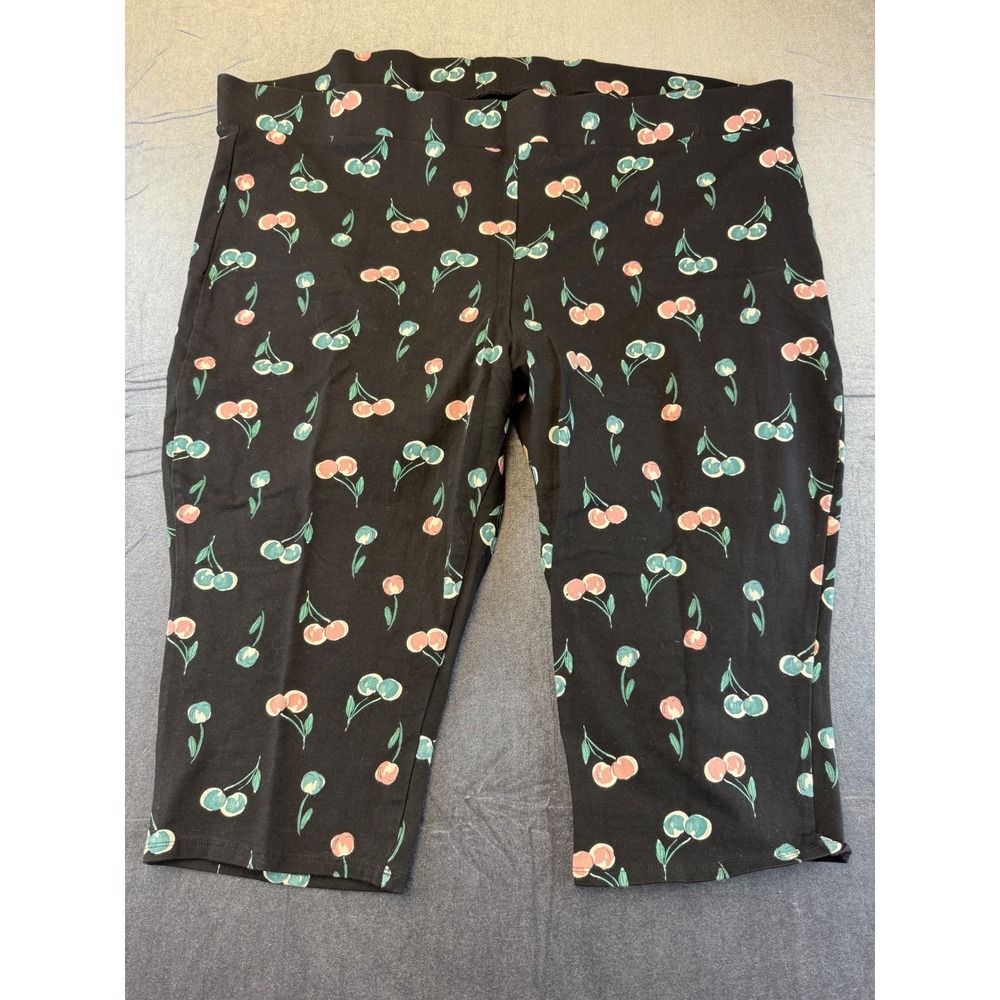 Torrid Womens Size 5 Black Cherry Print Crop Leggings High Rise Stretch Cotton